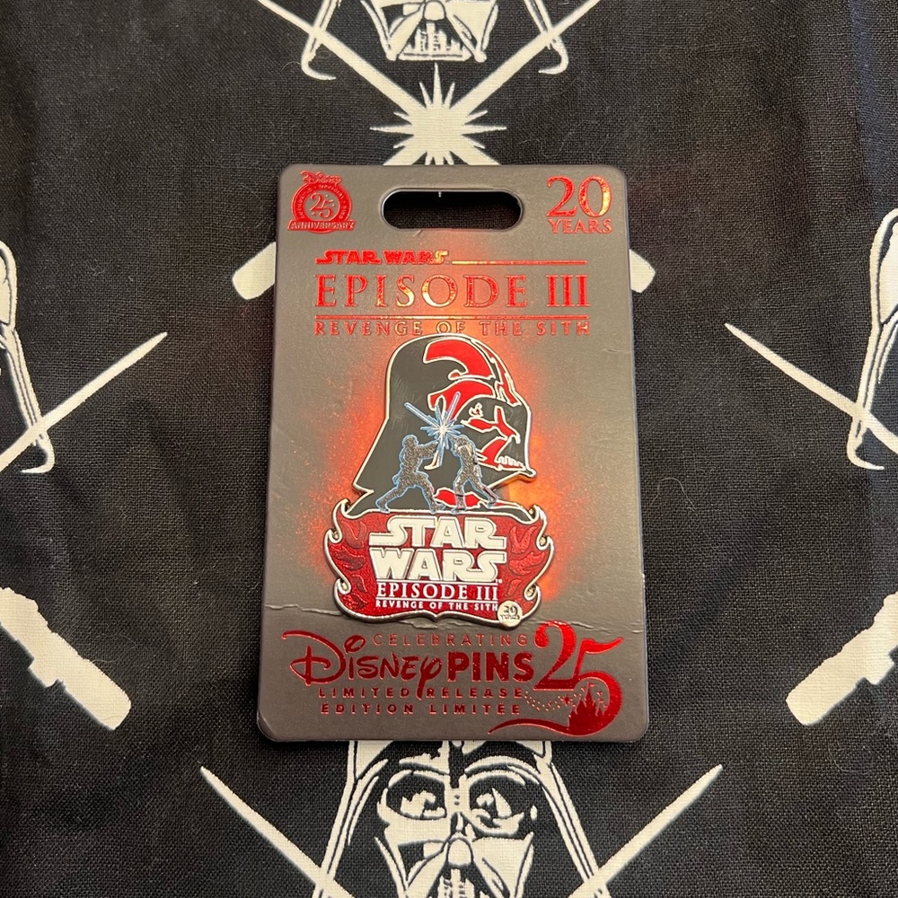 Disney Star Wars Episode III Sith Pin 20th Anniversary LR NWT